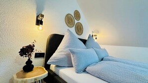 4 Schlafzimmer, Reisekinderbett, WLAN, Bettwäsche
