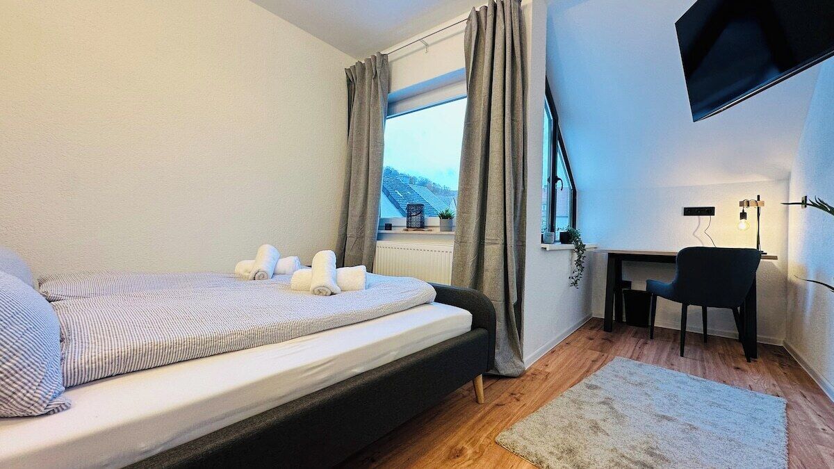 4 Schlafzimmer, Reisekinderbett, WLAN, Bettwäsche