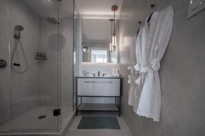 Shower, hair dryer, towels - Steps to Seven Mile Beach Luxe 2-Bed at Grove Too (Seven Mile Beach)