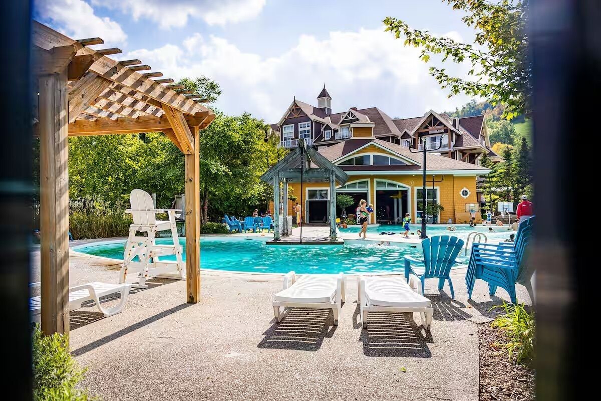 Outdoor pool, a heated pool