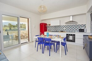Fridge, oven, stovetop, dishwasher - Appartamento Azzurra di Sicilia (PT) | Castellammare del Golfo | Steps to. (Castellammare del Golfo)