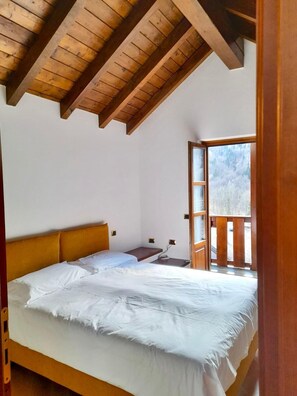 Bügeleisen/Bügelbrett, WLAN, Bettwäsche