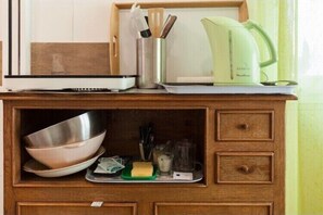 Coffee and/or coffee maker - Suite Escale Ground Floor (Plouédern)