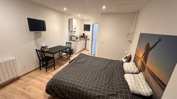 1 chambre, accès au Wi-Fi (inclus), literie fournie