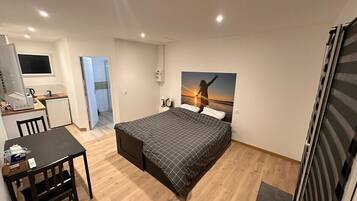 1 habitación, cuna de viaje, wifi gratis y ropa de cama