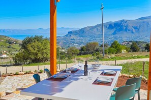 Outdoor dining - Casa Montepetrino | Castello di Baida | Sea Views | Private Pool | Peaceful. (Castellammare del Golfo)