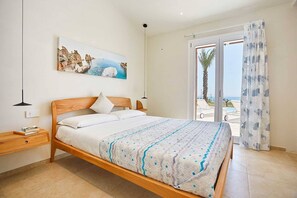 Iron/ironing board, travel cot, free WiFi - Villa Azzurra Scopello | Infinity Pool Retreat | Steps from Village and Tonnara (Castellammare del Golfo)