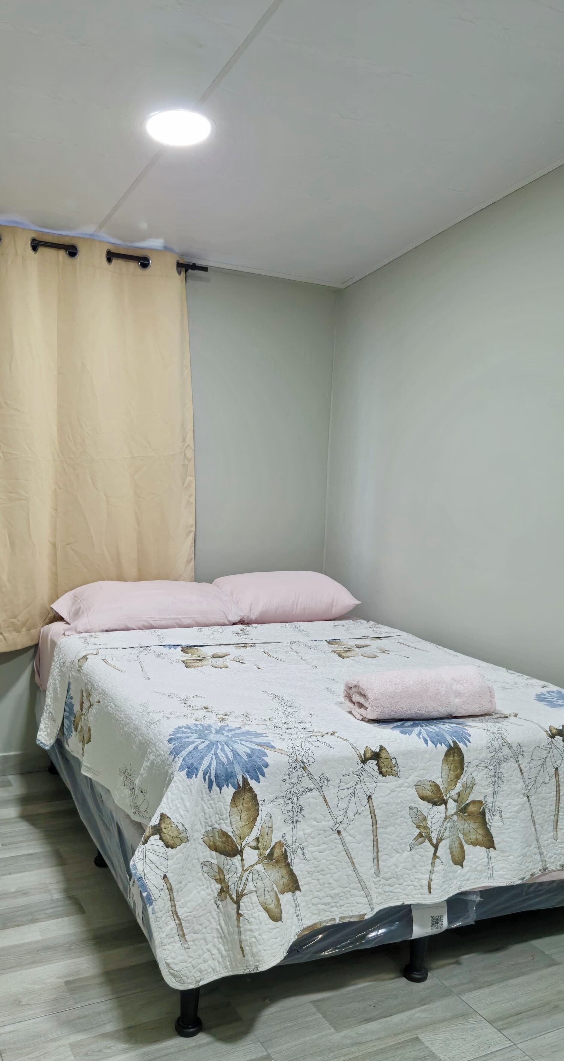 Wi-Fi gratuit, draps fournis