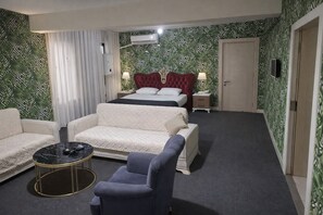 Premium bedding, memory-foam beds, individually decorated, desk - Lacos hotel (Diyarbakır)