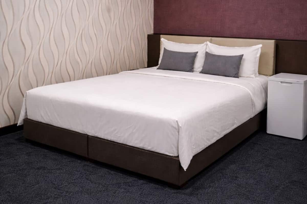 Comfort kamer | Luxe beddengoed, bedden met traagschuimmatras, individueel gedecoreerd