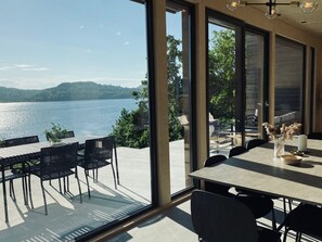 Dining - Nordic-designed cabins by the beach - idyllic surroundings in summer and winter! (Telemark)