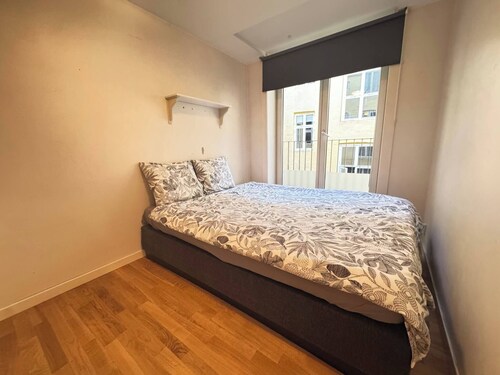 Room-live Like Tranquil Urban Oasis King