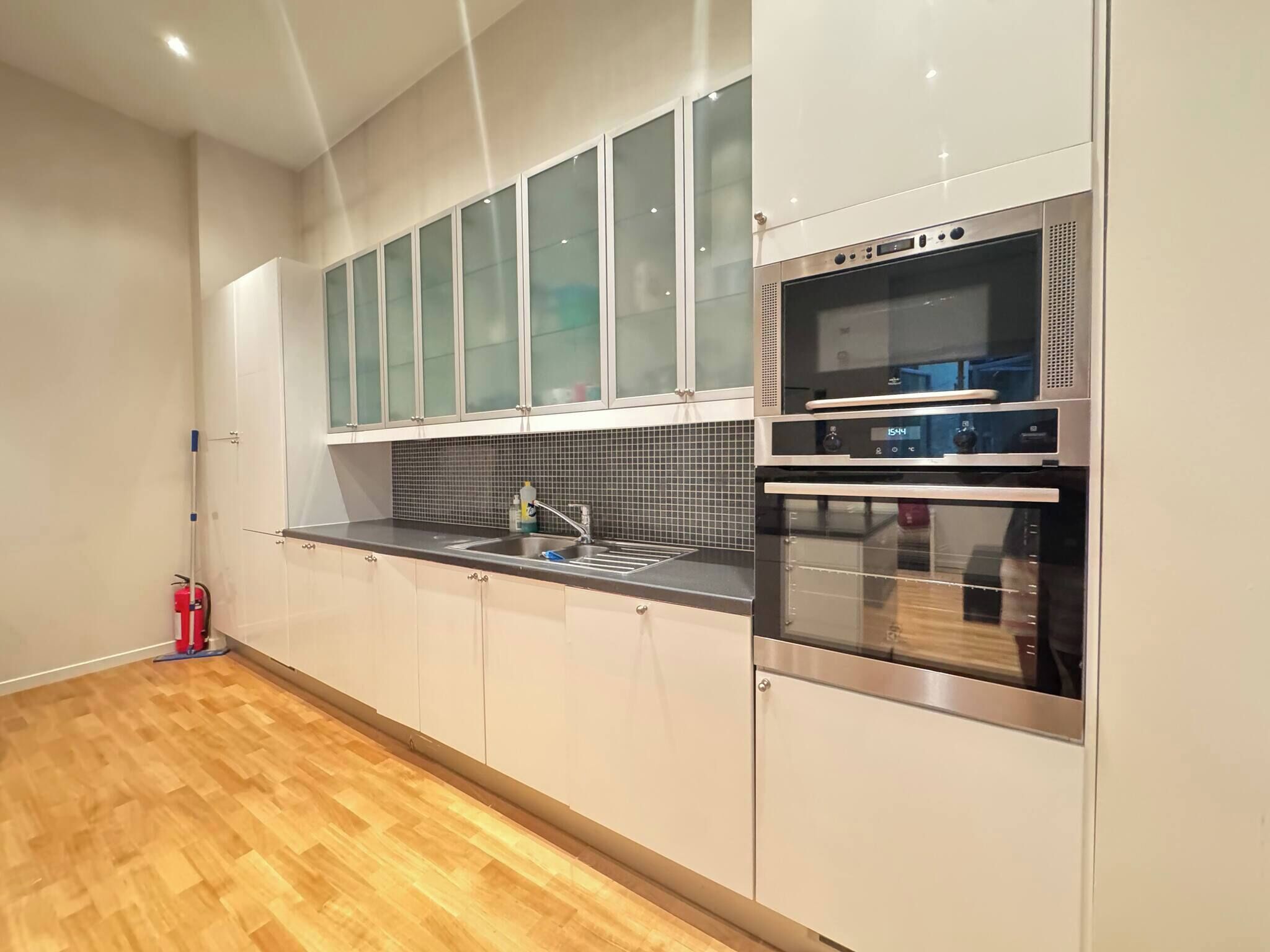 Felles sovesal, 1 soverom, røyk, terrasse | Innvendig