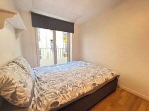 Dormitorio compartido, 1 habitación, para fumadores, patio