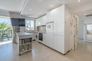 Private kitchen - Apartment in Puerto Banús (Marbella)