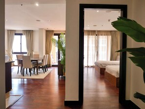 Room - Oceanfront 2BR Apartment With Perfect Views (Dubai)