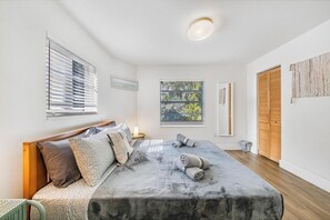 Apartment | 1 bedroom, Internet - Art Deco Stay 1 Block From Ocean Balcony (Miami Beach)