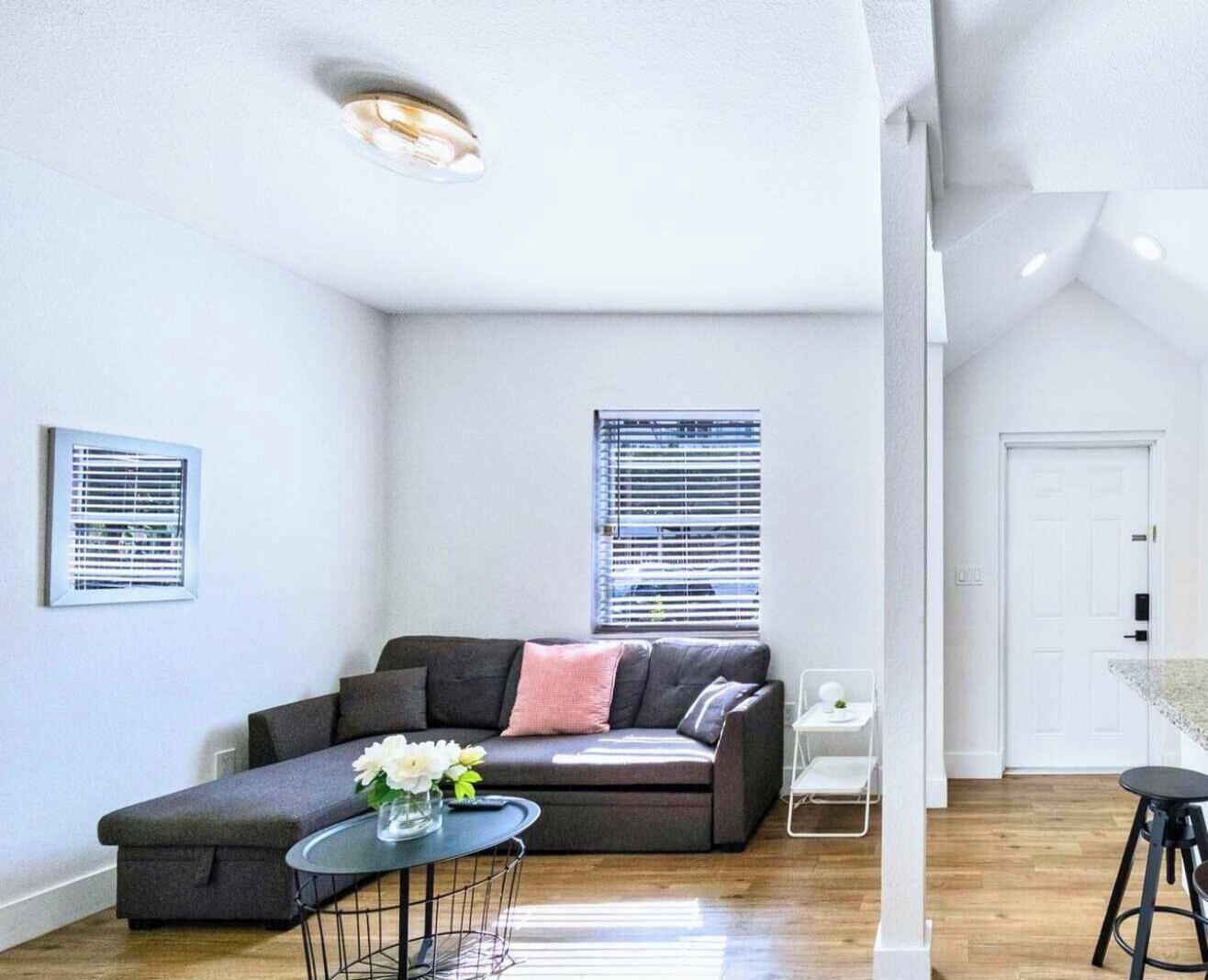 อพาร์ทเมนท์ | 1 ห้องนอน, อินเทอร์เน็ตความเร็วสูง