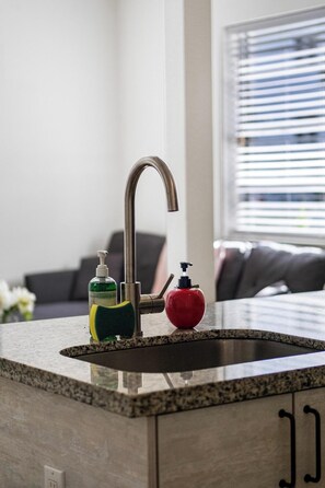 อพาร์ทเมนท์ | 1 ห้องนอน, อินเทอร์เน็ตความเร็วสูง