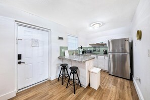 公寓 | 1 多间卧室、高速上网