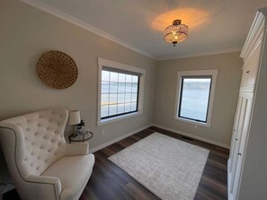 House | 4 bedrooms, Internet - Waterfront Retreat - Hot Tub Fireplace Pier (Shelton)