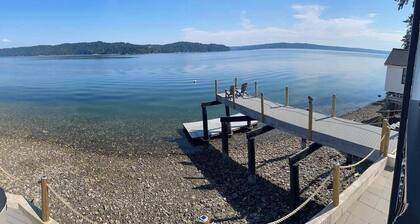 Waterfront Retreat - Hot Tub Fireplace Pier