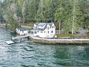 House | 4 bedrooms, Internet - Waterfront Retreat - Hot Tub Fireplace Pier (Shelton)