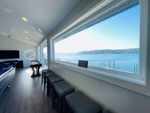 5 bedrooms, Internet - Hood Canal Waterfront - Dock Hot Tub BBQ Games (Union)