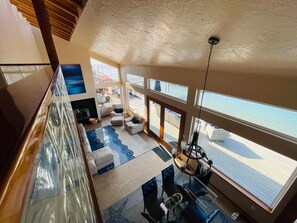 5 bedrooms, Internet - Hood Canal Waterfront - Dock Hot Tub BBQ Games (Union)