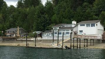 House | 5 bilik tidur, Internet