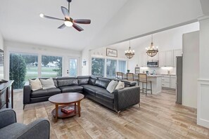 Smart TV - Fore-Shore | Sawgrass CC Golf View Retreat | 3RB - 2BA | Walk to the Beach (Ponte Vedra Beach)