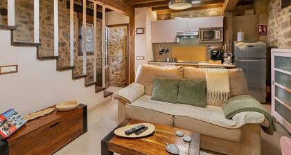Casa Rural 'Quimera' with Mountain Views and Balcony