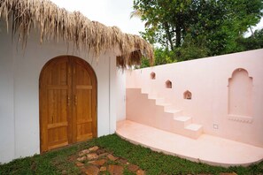 Property grounds - Casa Soulei - Brand new Designer home in Ahangama (Ahangama)