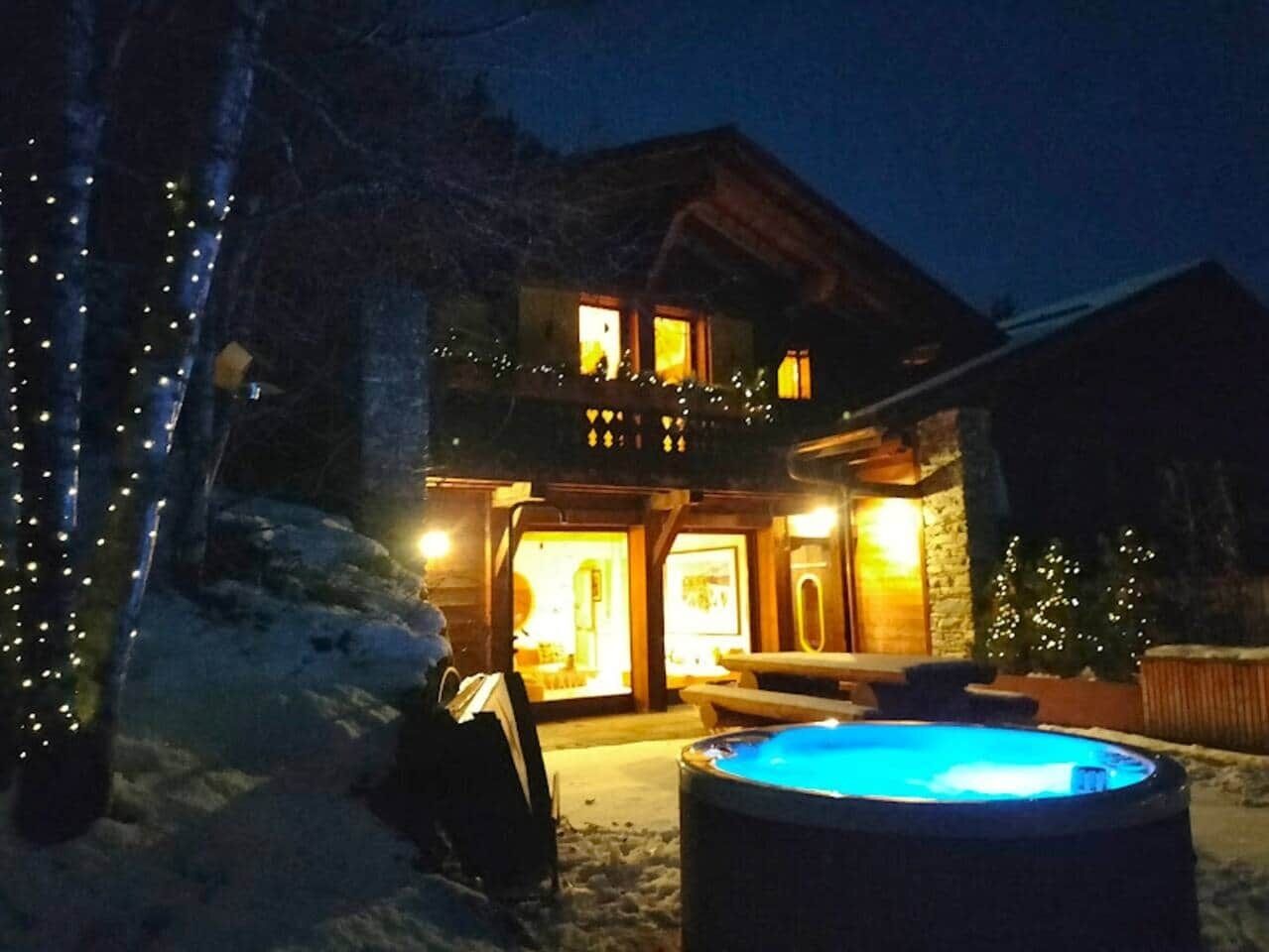 Bain à remous extérieur