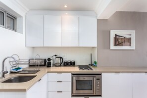 House | 1 bedroom - First Beach 203 by Ctha (Cape Town)