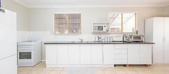 Bethany Beach House: 5 BR, 2 BA House in Green Head, Sleeps 8