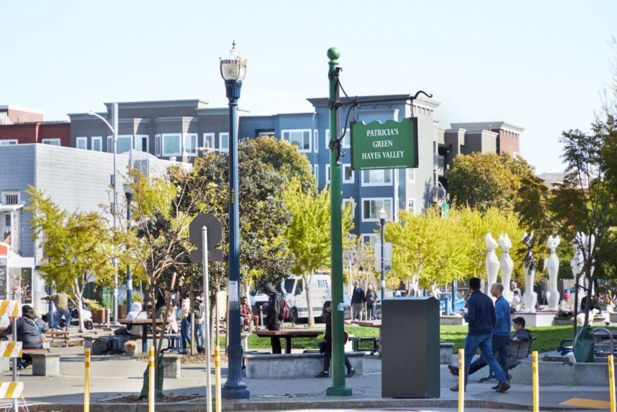 Et gadeskilt for Patricia's Green Hayes Valley.