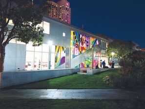 Exterior - Union Square Stay | Bar. Restaurant + Gym (San Francisco)