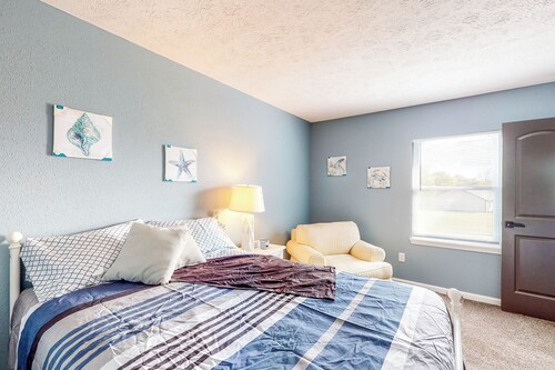 Laid Back, Dog-friendly Indy 4BR w/ Patio