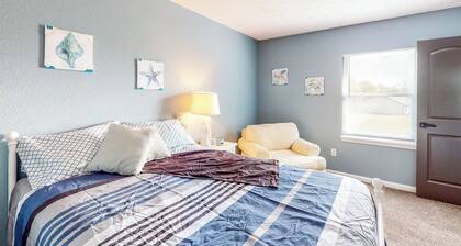 Laid Back, Dog-friendly Indy 4BR w/ Patio