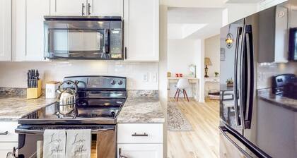 Laid Back, Dog-friendly Indy 4BR w/ Patio