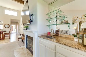 Apartment (2 Bedrooms) | Interior - Mtn View & Fairway-facing Patio: Palm Desert Condo (Palm Desert)