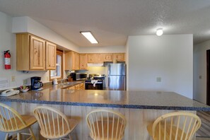 Interior - Walk to Ski Shuttle! Ideal Winter Park Base Camp (Winter Park)