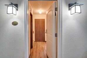 Apartment (3 Bedrooms) | Interior - 3 Mi to Skiing: Walkable Dtwn Winter Park Condo! (Winter Park)