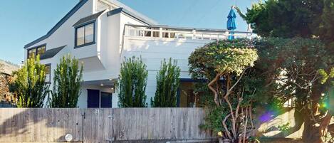 Hus (4 Bedrooms) | Overnatningsstedets facade