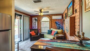 House (1 Bedroom) | Interior