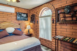 House (1 Bedroom) | Interior - Pool & Patio! 'bike Haüs' By Catalina Mtn Trails (Tucson)