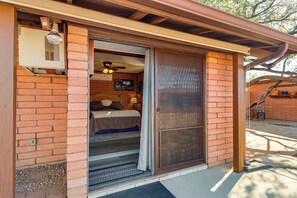 House (1 Bedroom) | Interior - Pool & Patio! 'bike Haüs' By Catalina Mtn Trails (Tucson)