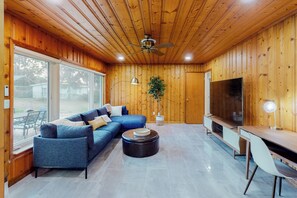 Casa (2 Bedrooms) | Interior