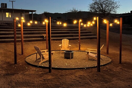 4BR Home in Joshua Tree w/ Private Pool & Fire Pit